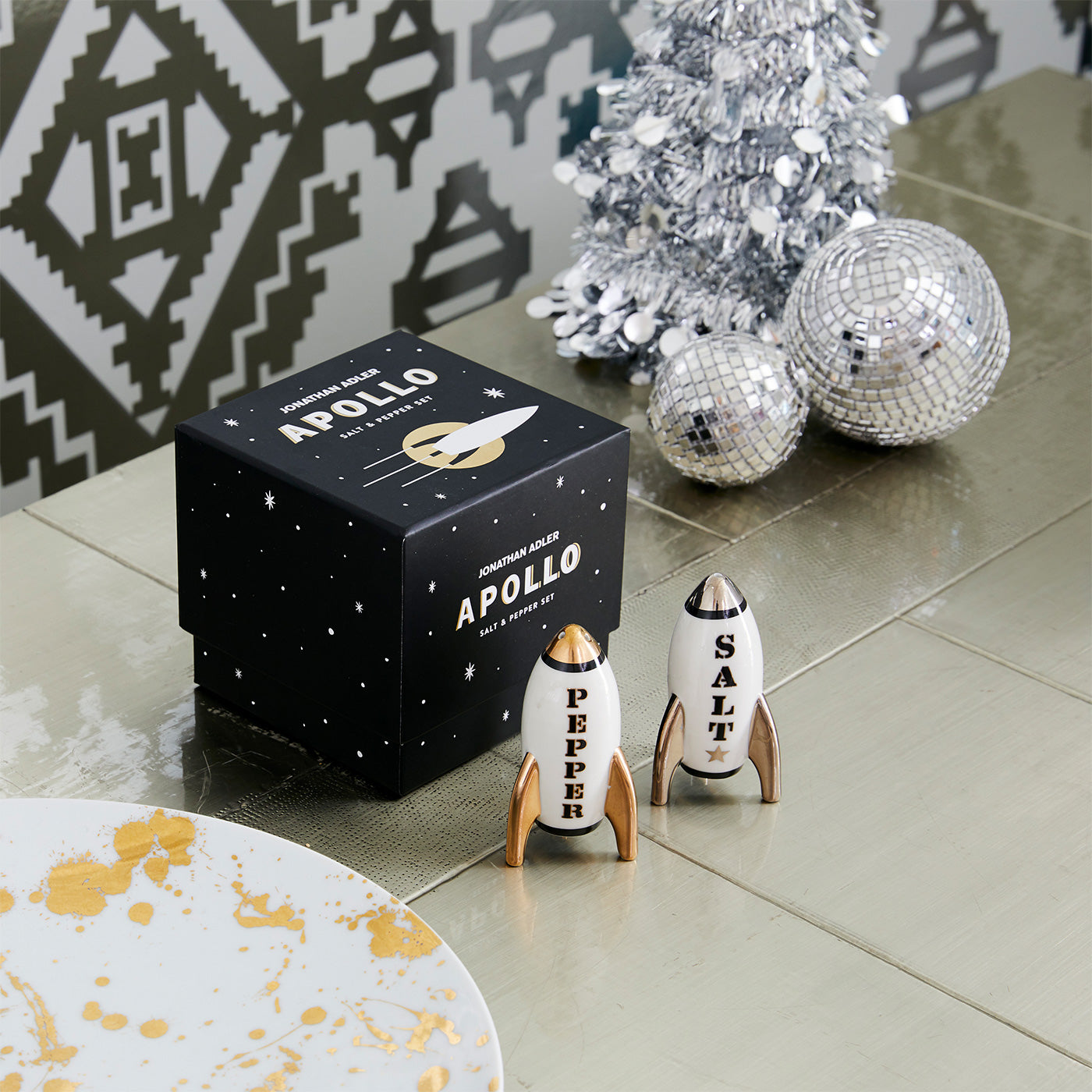 apollo salt and pepper set holiday - styled view