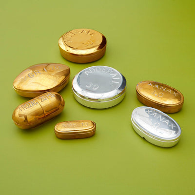 Jonathan Adler Adderall Pillendose aus massivem Messing | Silber