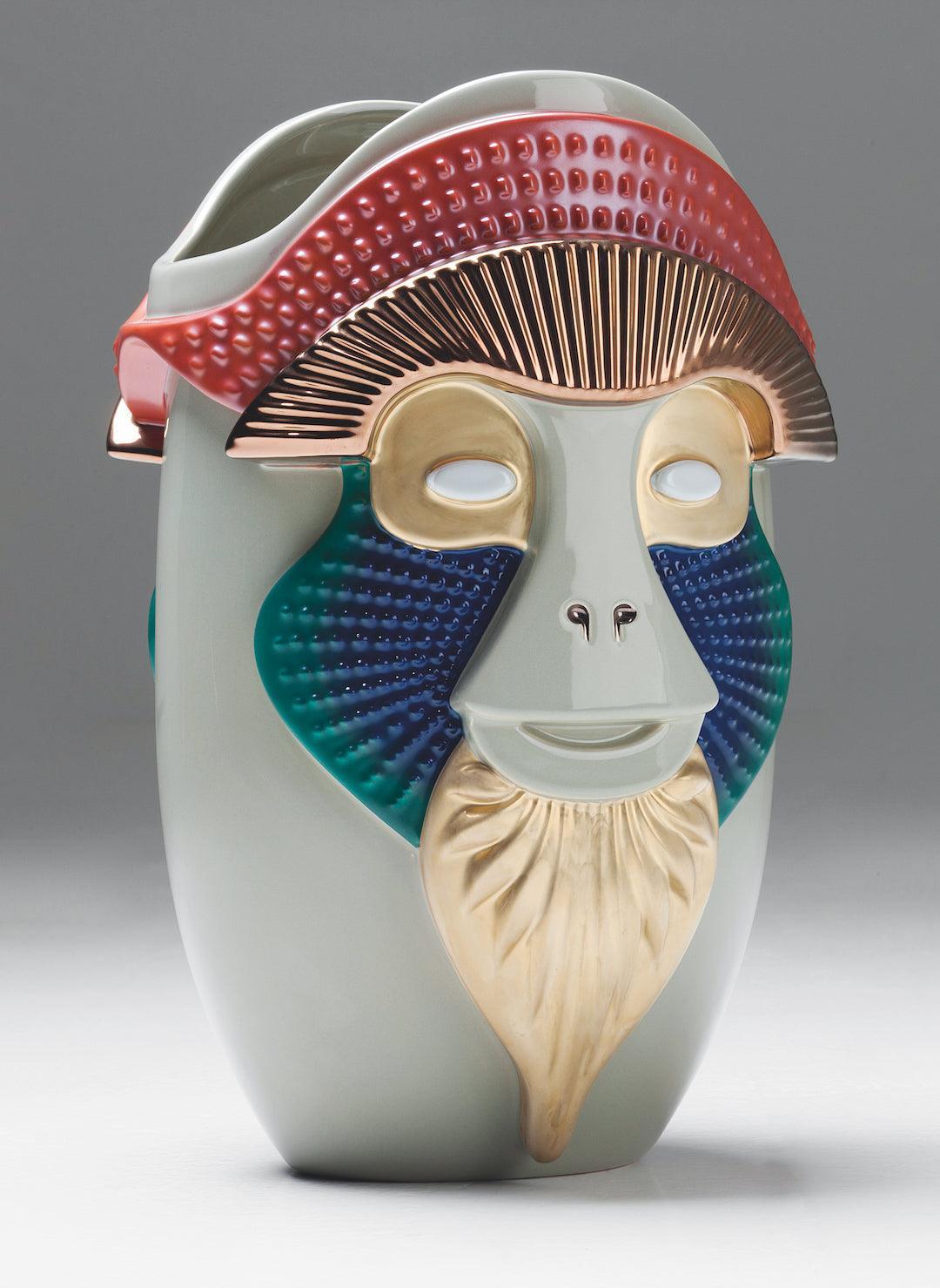 Bosa Vase Primates Brazza