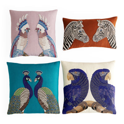 Jonathan Adler Beaded Kissen Macaw Papageien