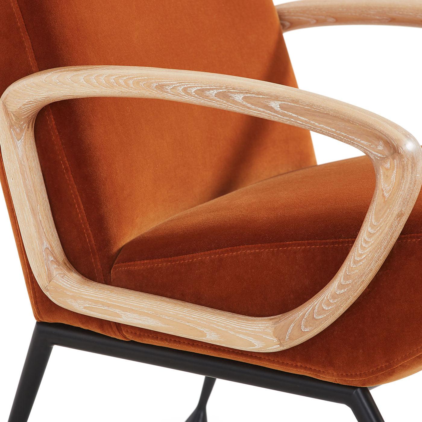 Jonathan Adler Samt-Sessel & Lounge-Chair Gainsbourg | Varese Cognac