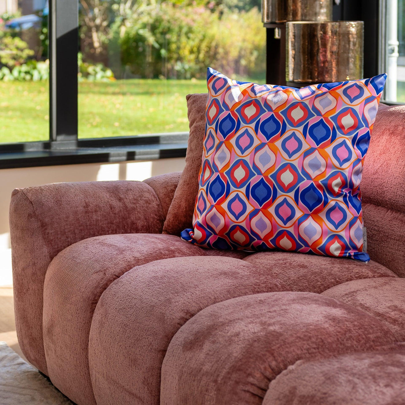 Richmond Interiors Chenille Sofa Charelle | rosé