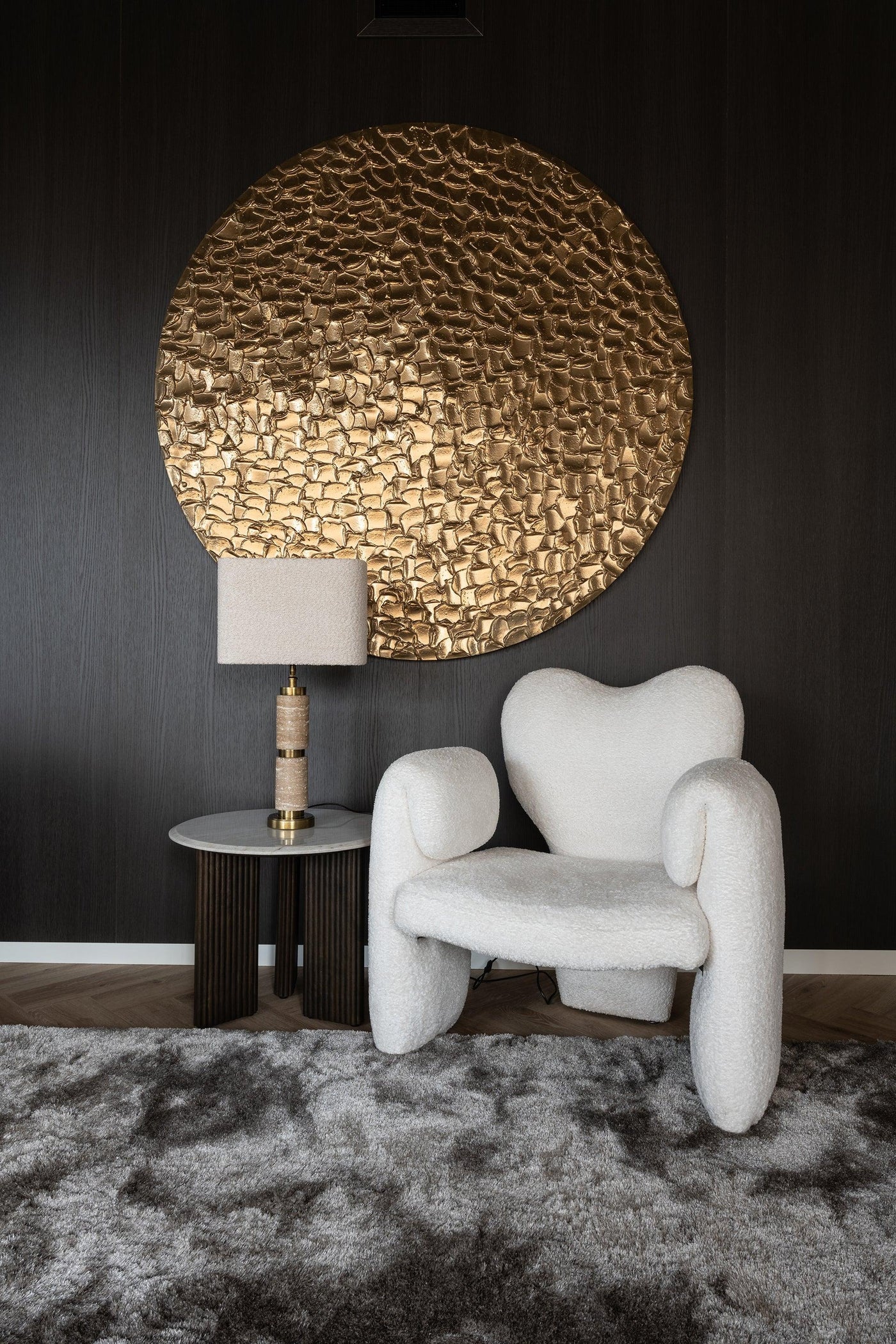 Richmond Interiors Tischlampe Lis | Gold