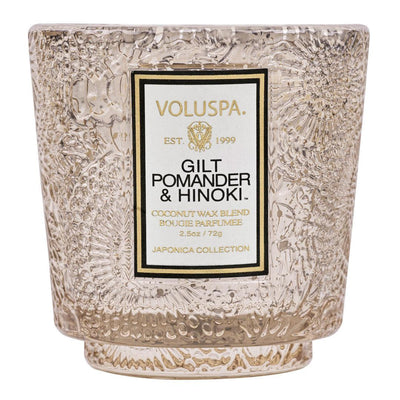 Voluspa Voluspa DUFTKERZE GILT POMANDER & HINOKI LIMITED HOLIDAY EDITION | PETITE PEDESTAL CANDLE Codeso Living