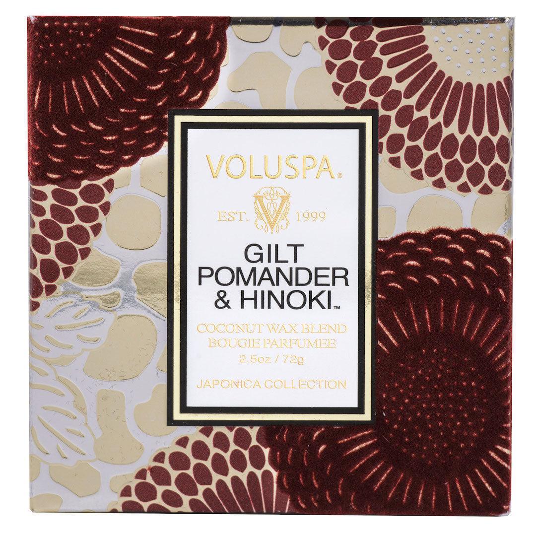 Voluspa DUFTKERZE GILT POMANDER & HINOKI LIMITED HOLIDAY EDITION | PETITE PEDESTAL CANDLE