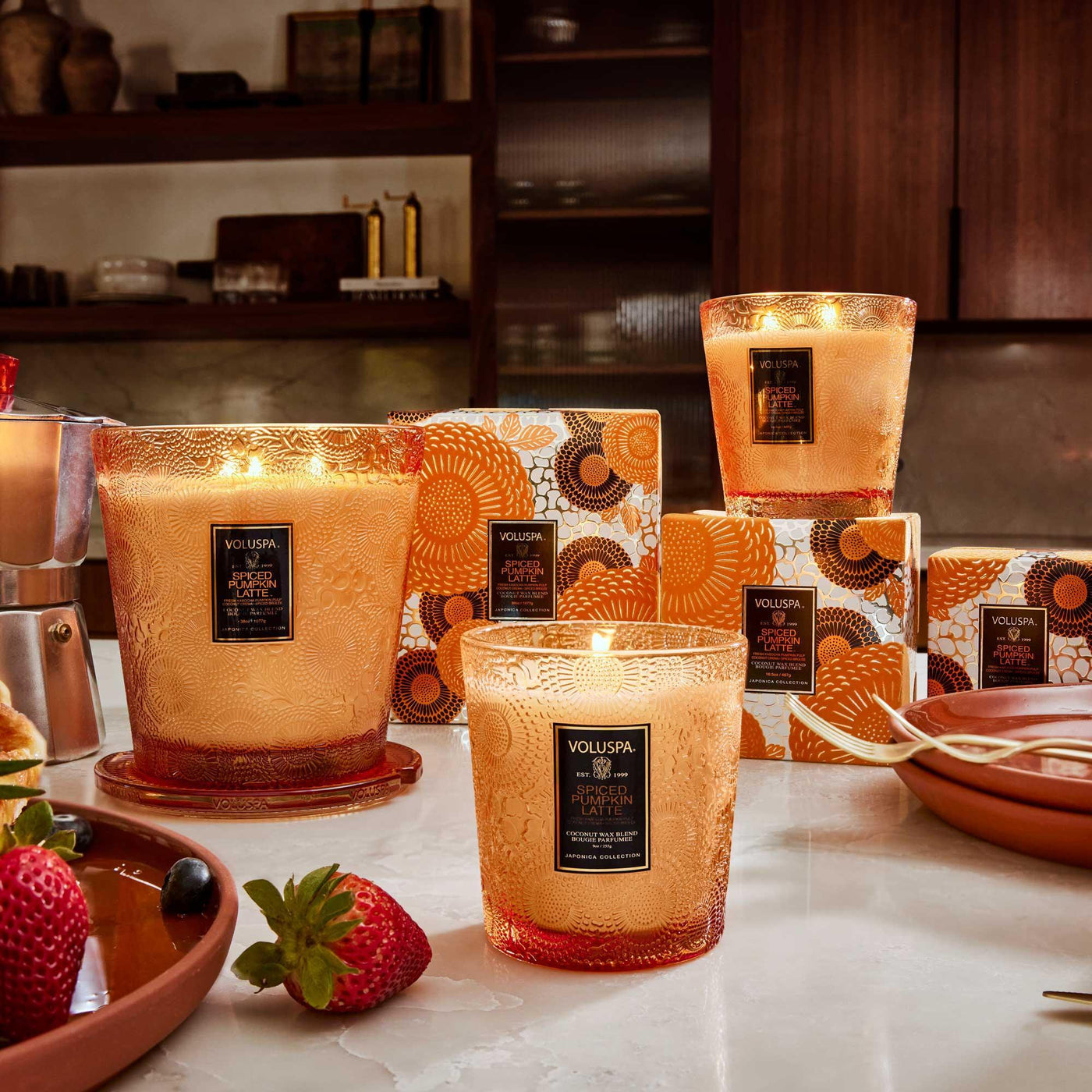 Voluspa DUFTKERZE SPICED PUMPKIN LATTE LIMITED HOLIDAY EDITION | Classic Candle